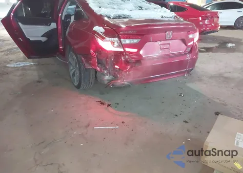 2018 Honda Accord Touring 2.0T из США, поврежденный, VIN 1HGCV2F91JA020710